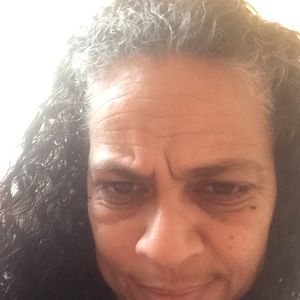 Meet your Posher, Mona